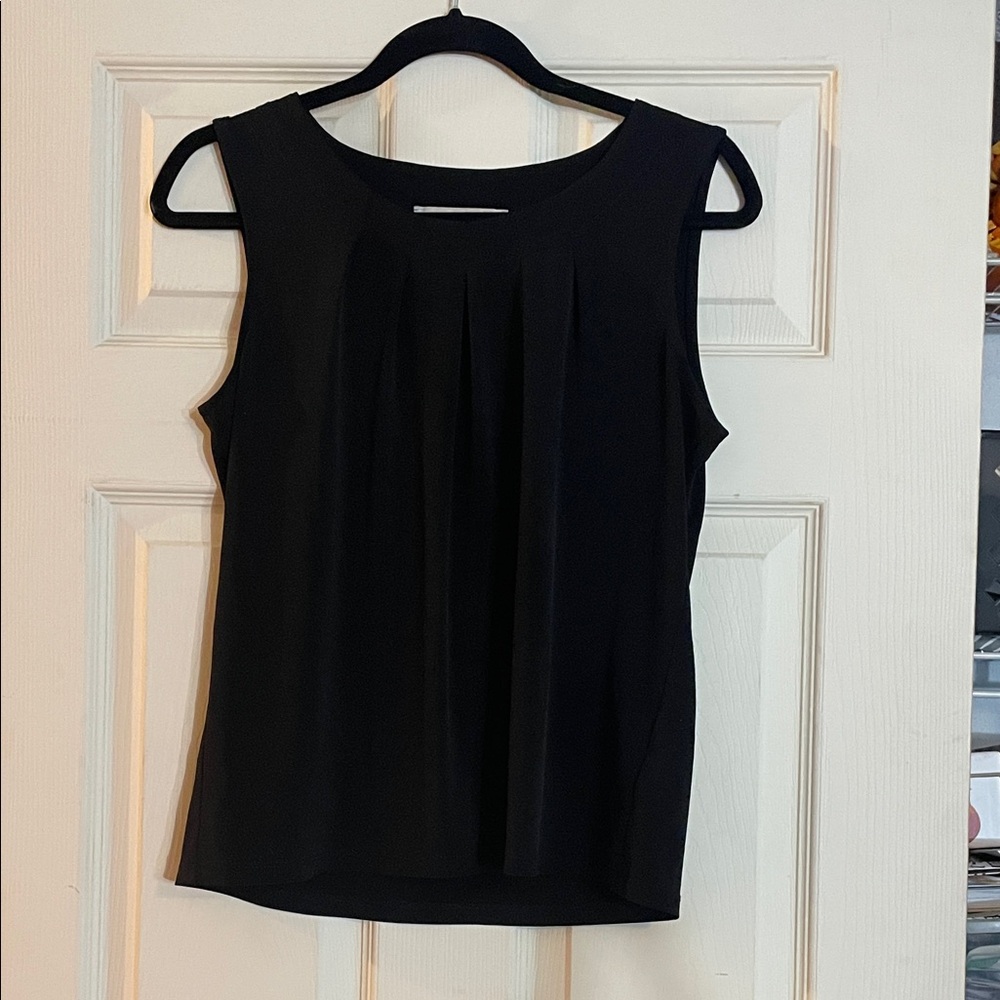 Sleeveless blouse
